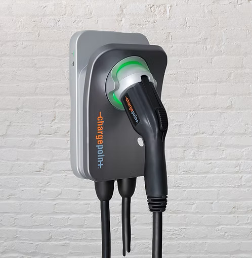 InCharge Energy expands EV charging services into Canada